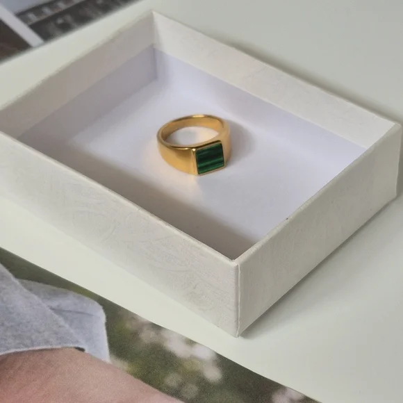 18kt GP Ring - Picture 7 of 8